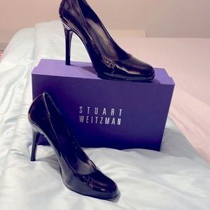 Stuart Weitzman Patent Pumps size  7
